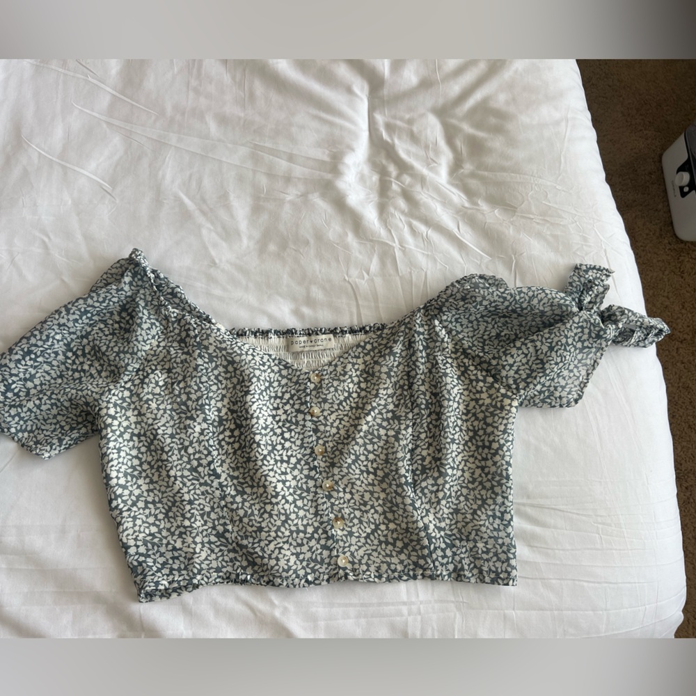 Blue Floral Casual Top Great Condition